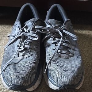 Men's Gray Athletic Running Shoes - Hoka One One Bondi 7 running shoes in a gray